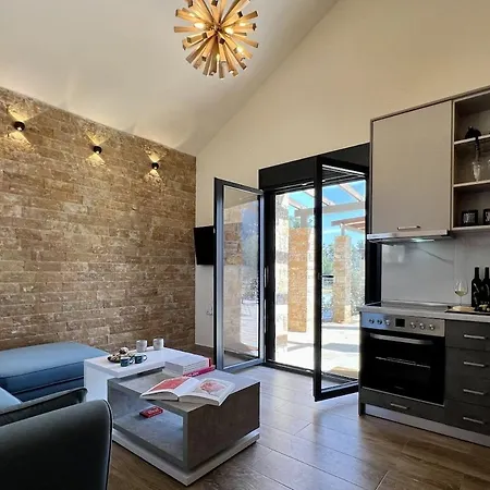 Eutopia Sani With Private Pool *