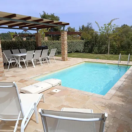 Eutopia Sani With Private Pool Сани-Бич