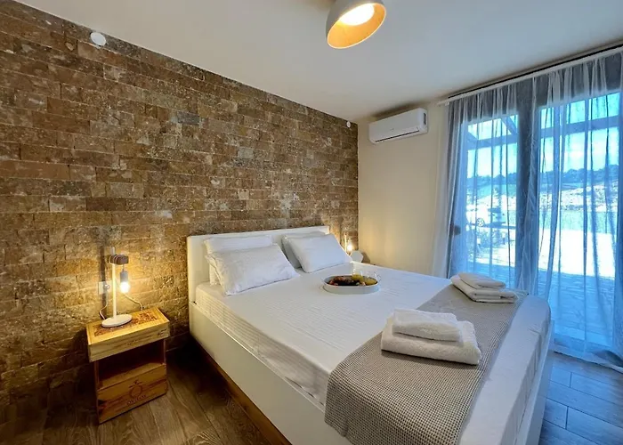 Eutopia Sani With Private Pool 别墅 *