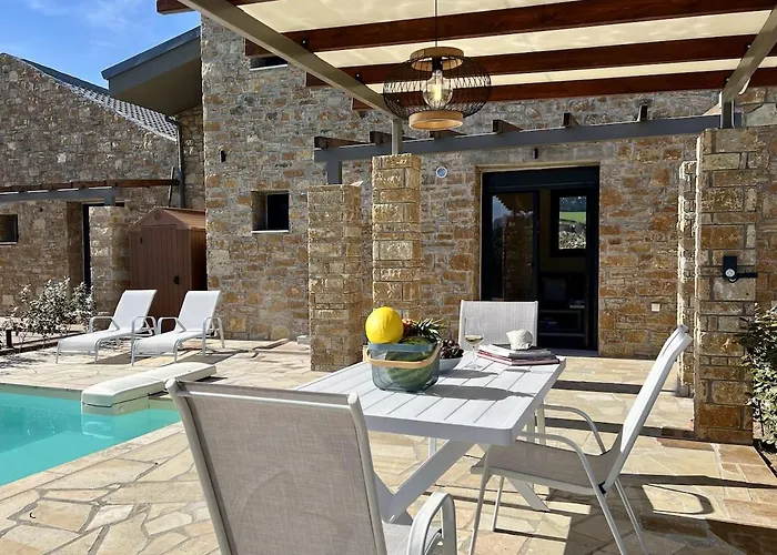 Eutopia Sani With Private Pool *